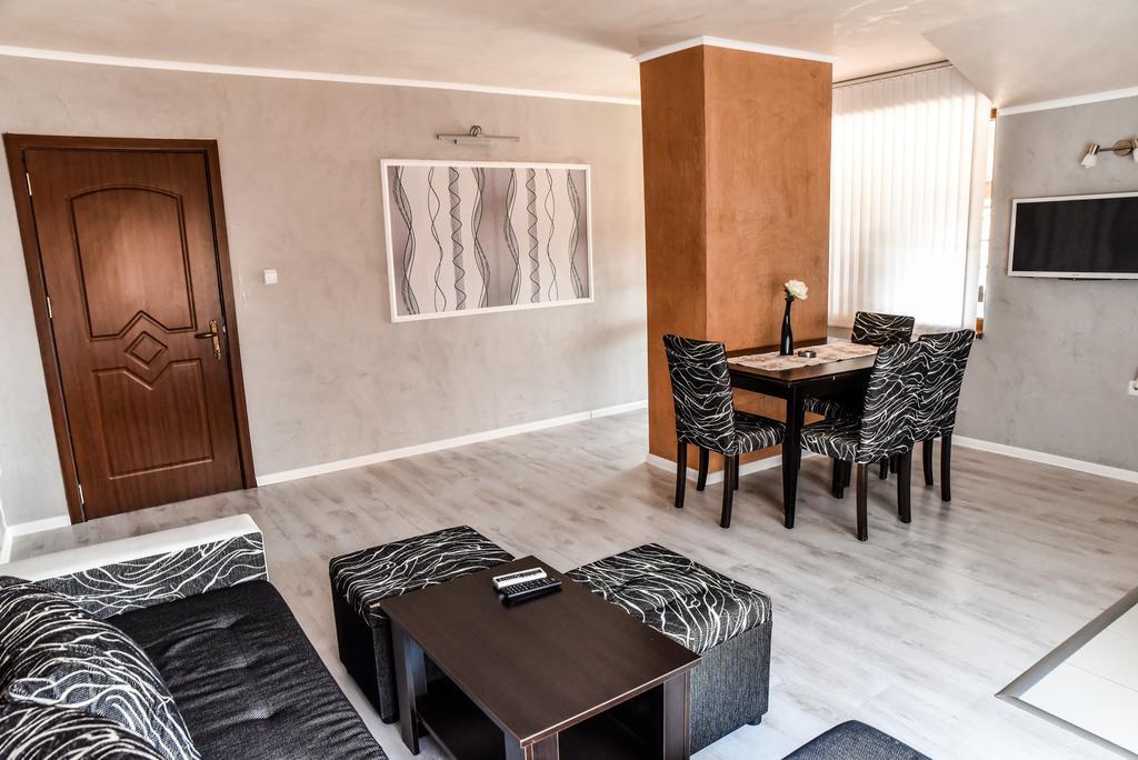 Dimitur Jekov Guest House ออบซอร์ ภายนอก รูปภาพ
