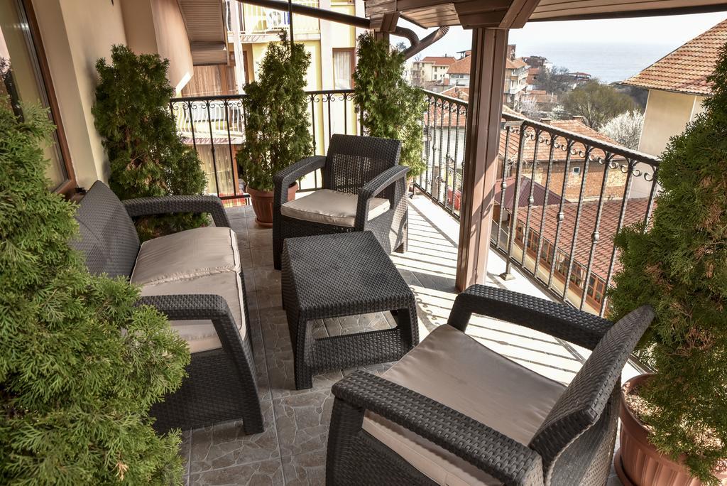 Dimitur Jekov Guest House ออบซอร์ ภายนอก รูปภาพ